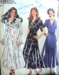 6136  NEW LOOK LONG FLARE BUTTON SS-LS COLLAR OR NOT DRESS PATTERN 8-18